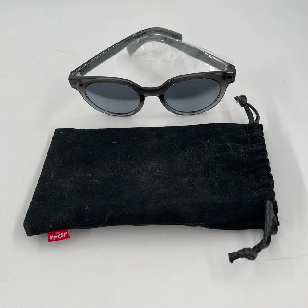Levis brand new